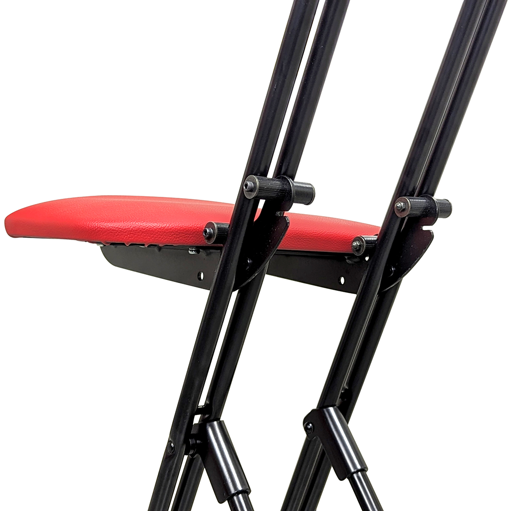 The stoppers on the seat securely fix the frame by clamping it from the front and back using the principle of leverage.